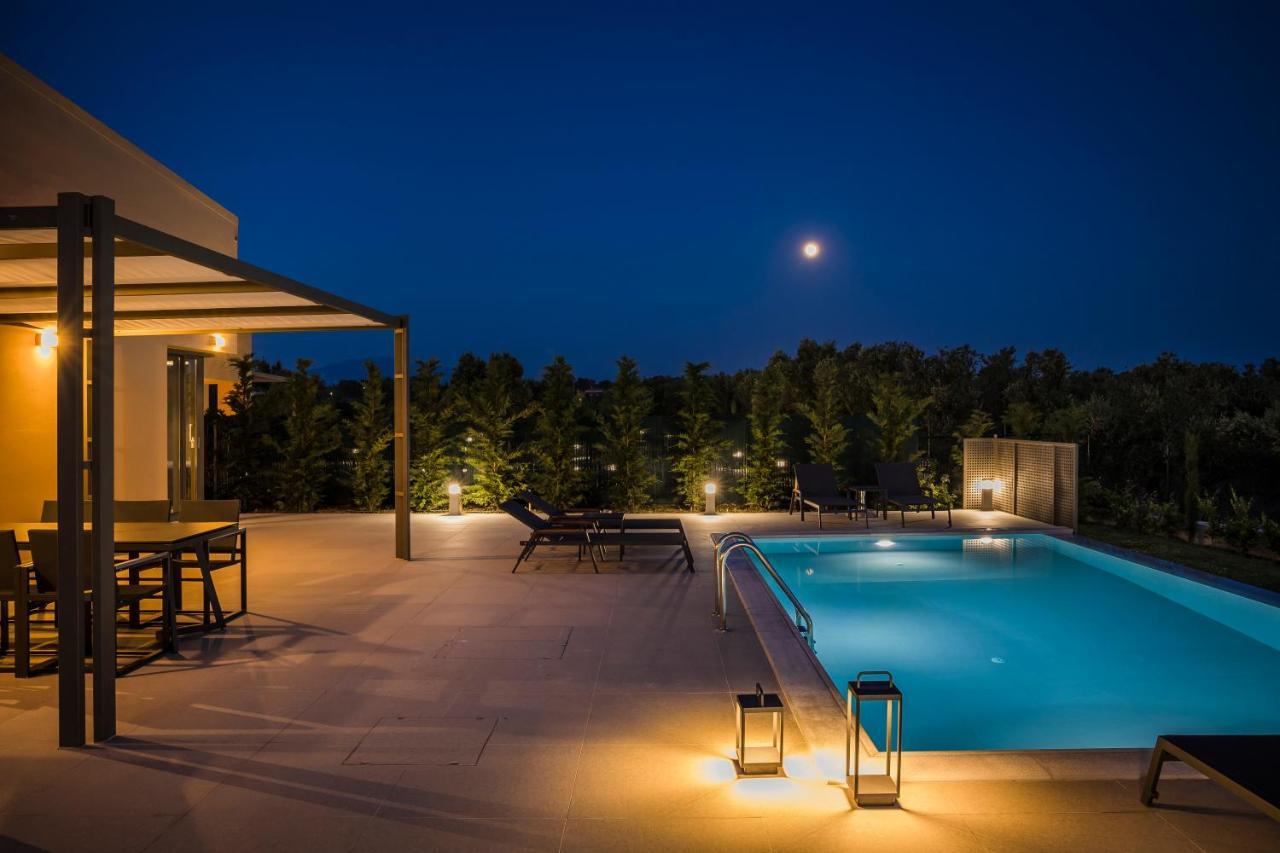 Sound Of Sea Villas Ликсури Экстерьер фото
